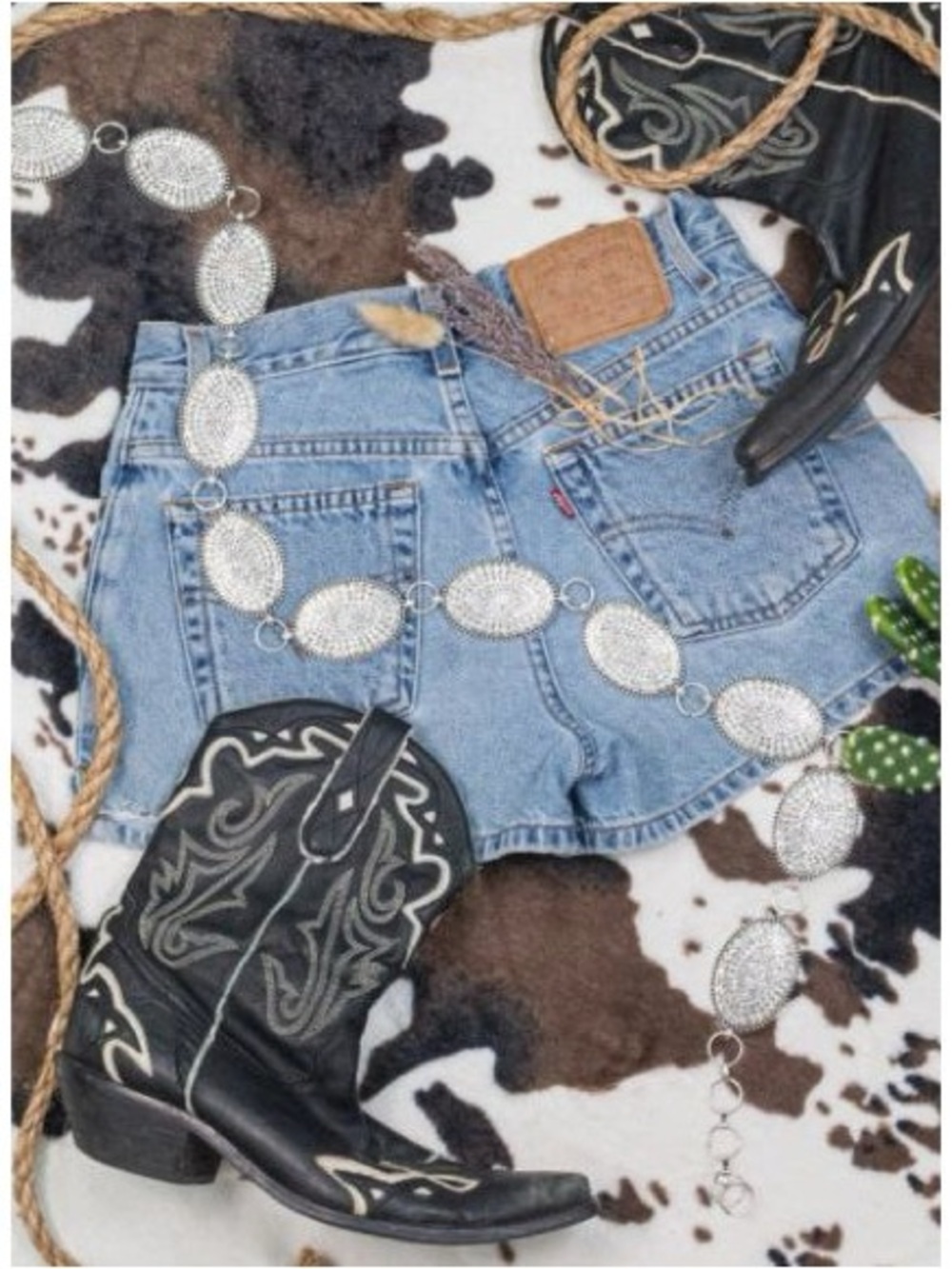 BRAND NEW WITH TAGS Clear Rhinestone Oval Concho Belt 41" Western Glam Accessory